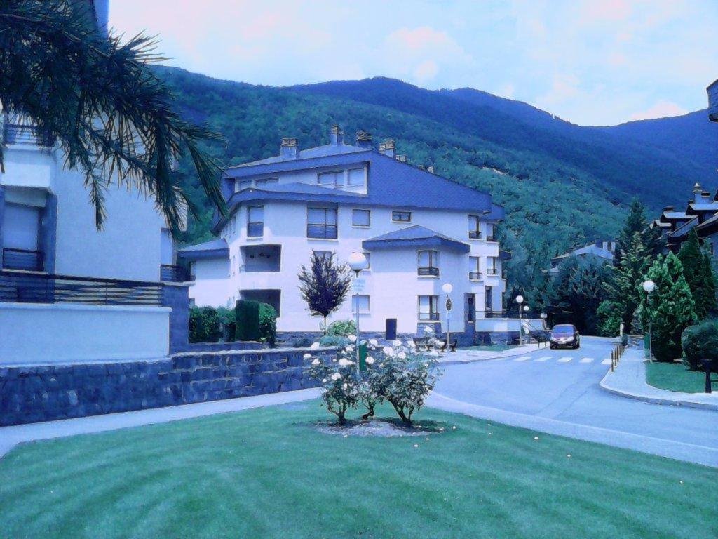 Apartamento Valles Blancos 3-6 Biescas  Εξωτερικό φωτογραφία